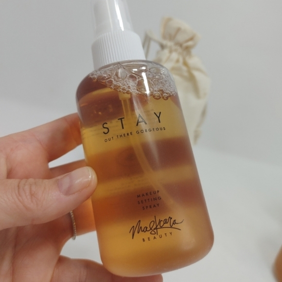Seint Maskcara Beauty Stay Setting Spray with or without SPF 20 TWO 5 oz Each - Picture 2 of 7